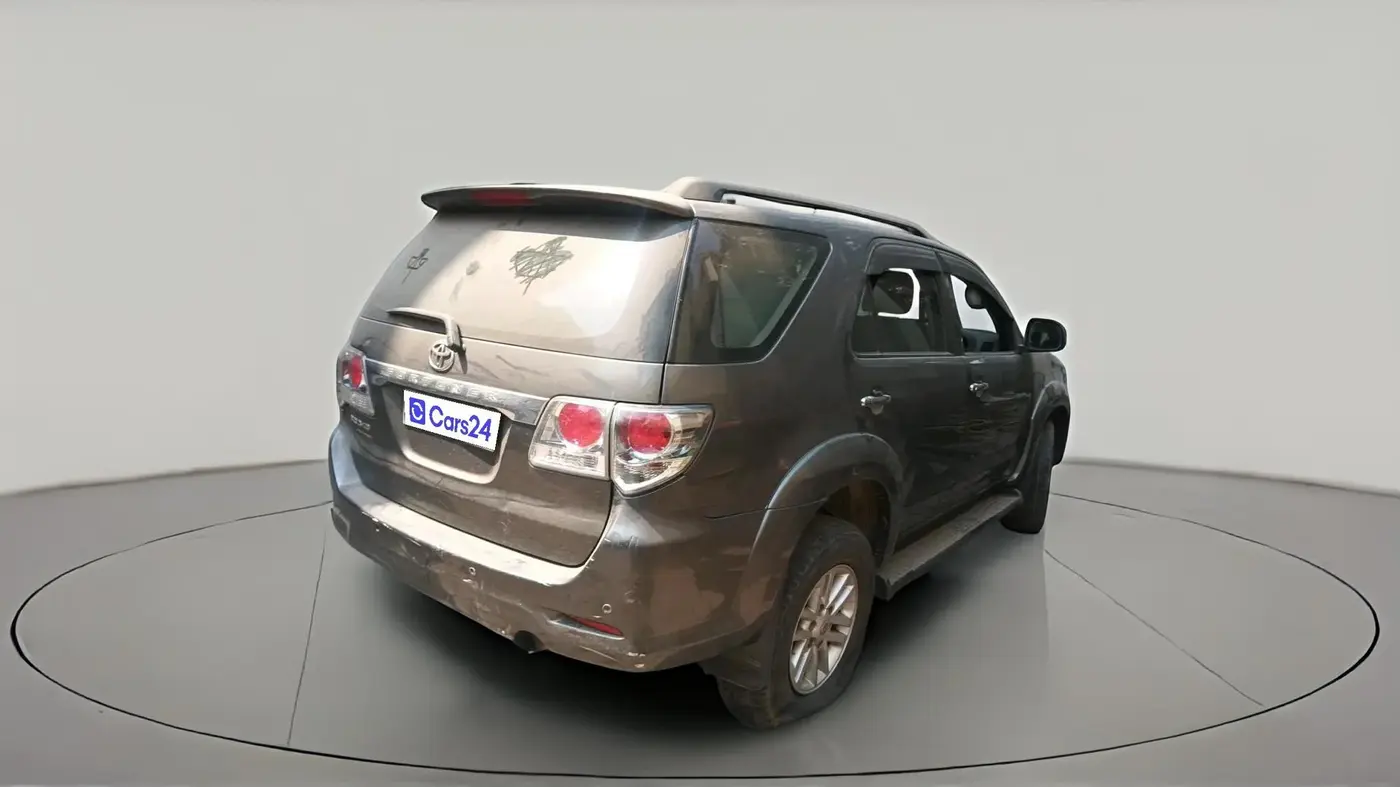 2013 Toyota Fortuner 3.0 4X2 AT, Diesel, Automatic, 1,13,150 km, exterior