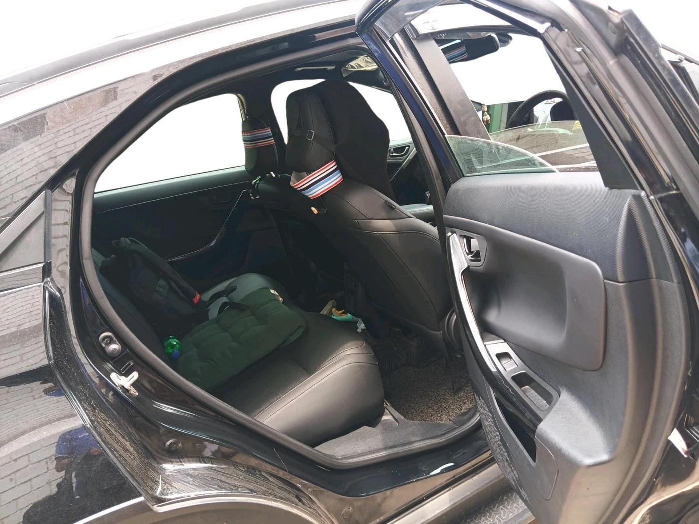 2024 Tata NEXON Creative Plus S 1.2 Revotron 6MT Dark Edition, Petrol, Manual, 22,500 km, interior
