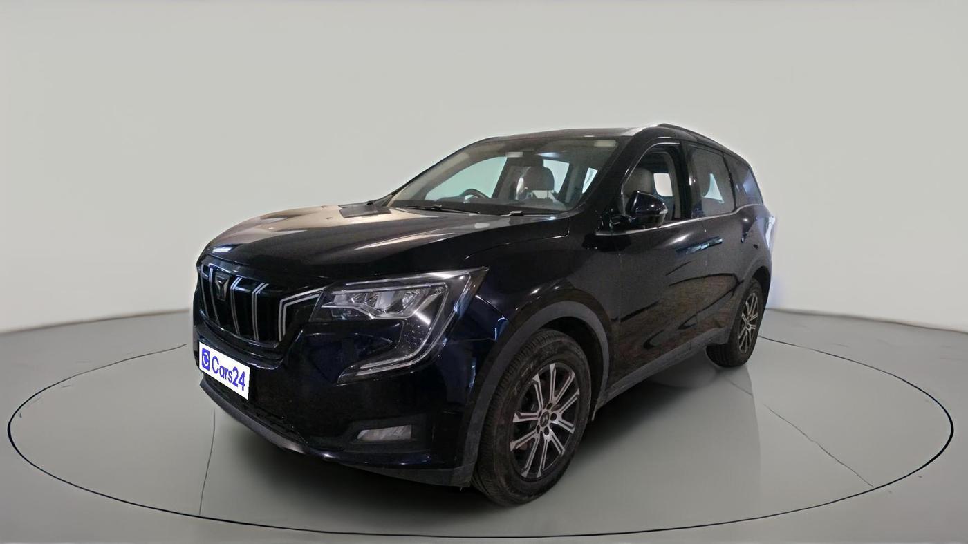 2023 Mahindra XUV700 AX 7 LUXURY D AT 7 STR, Diesel, Automatic, 14,339 km, exterior