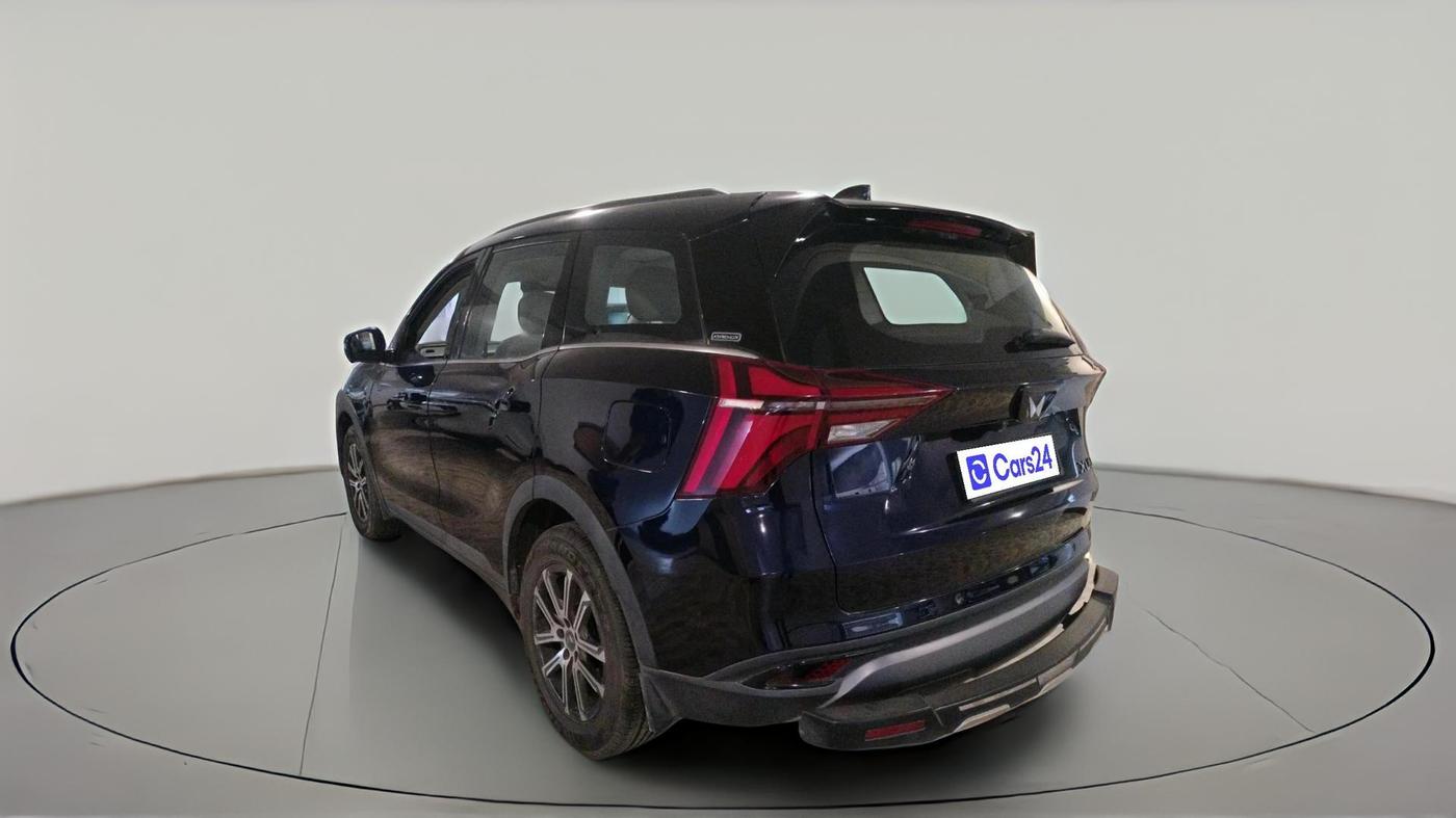 2023 Mahindra XUV700 AX 7 LUXURY D AT 7 STR, Diesel, Automatic, 14,339 km, exterior