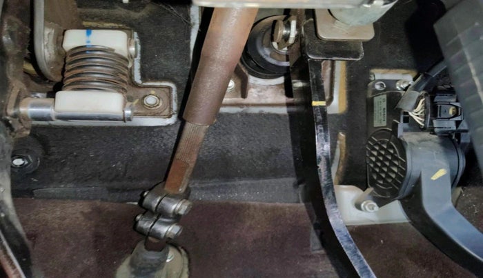 2014 Mahindra XUV500 W8, Diesel, Manual, 1,45,976 km, interior