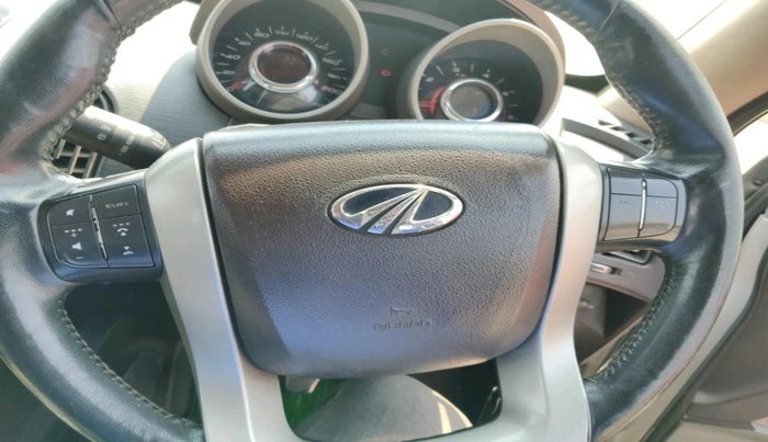 2014 Mahindra XUV500 W8, Diesel, Manual, 1,45,976 km, interior