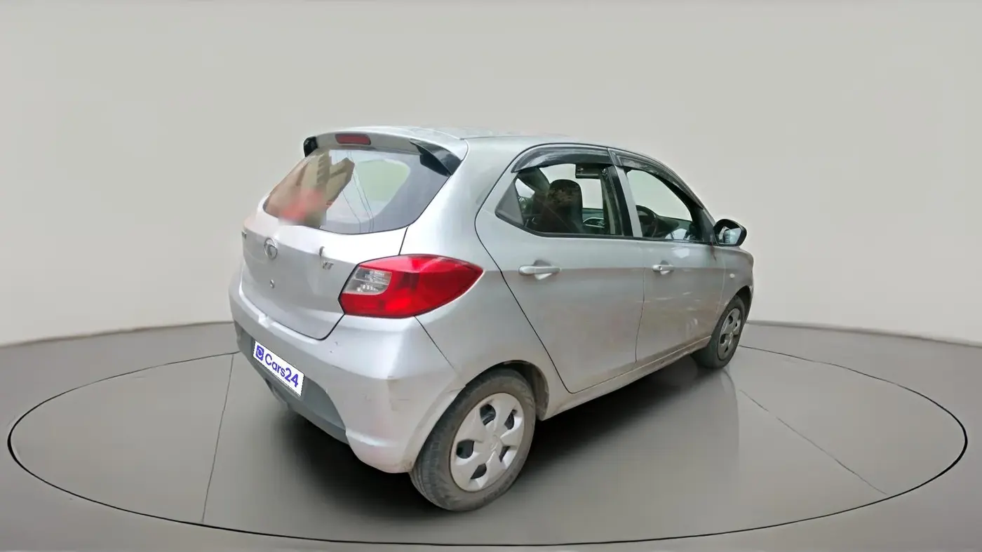 2016 Tata Tiago XT PETROL, Petrol, Manual, 1,10,803 km, exterior