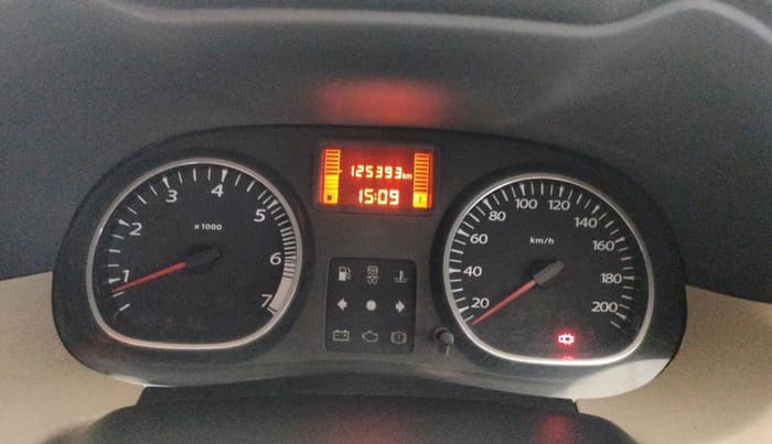 2013 Renault Duster 85 PS RXL DIESEL, Diesel, Manual, 1,25,393 km, interior