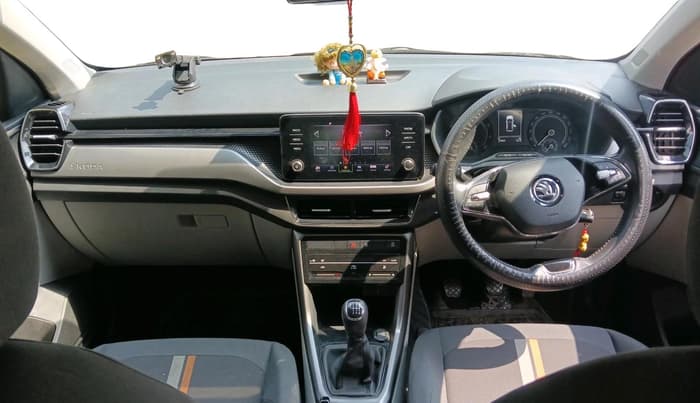 2023 Skoda KUSHAQ AMBITION 1.0L TSI MT, Petrol, Manual, 23,984 km, interior