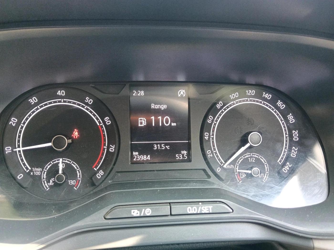 2023 Skoda KUSHAQ AMBITION 1.0L TSI MT, Petrol, Manual, 23,984 km, interior