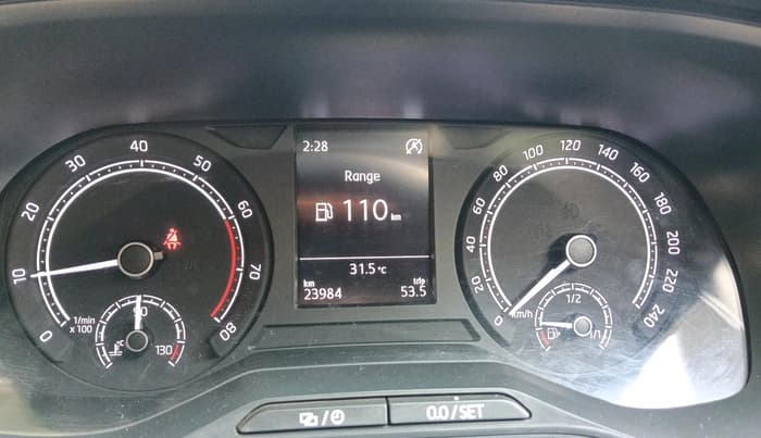 2023 Skoda KUSHAQ AMBITION 1.0L TSI MT, Petrol, Manual, 23,984 km, interior