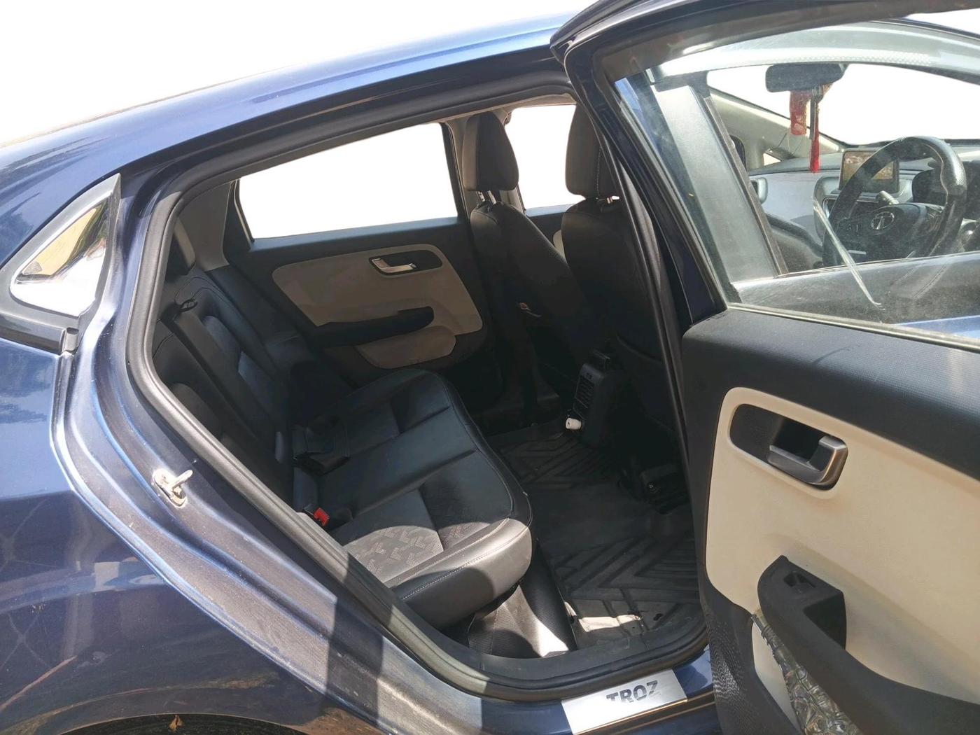 2022 Tata ALTROZ XZA PLUS, Petrol, Automatic, 36,505 km, interior