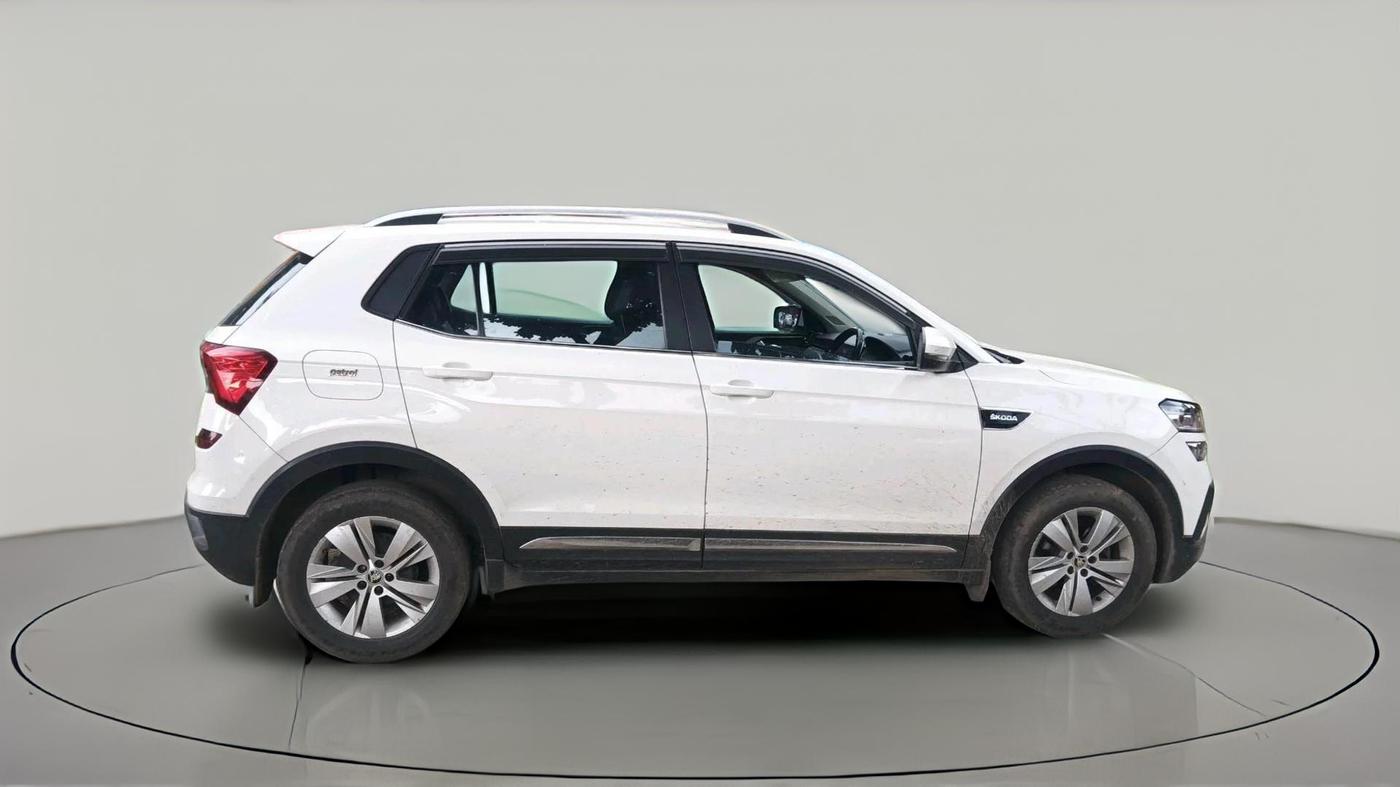 2022 Skoda KUSHAQ AMBITION 1.0L TSI MT, Petrol, Manual, 93,385 km, exterior