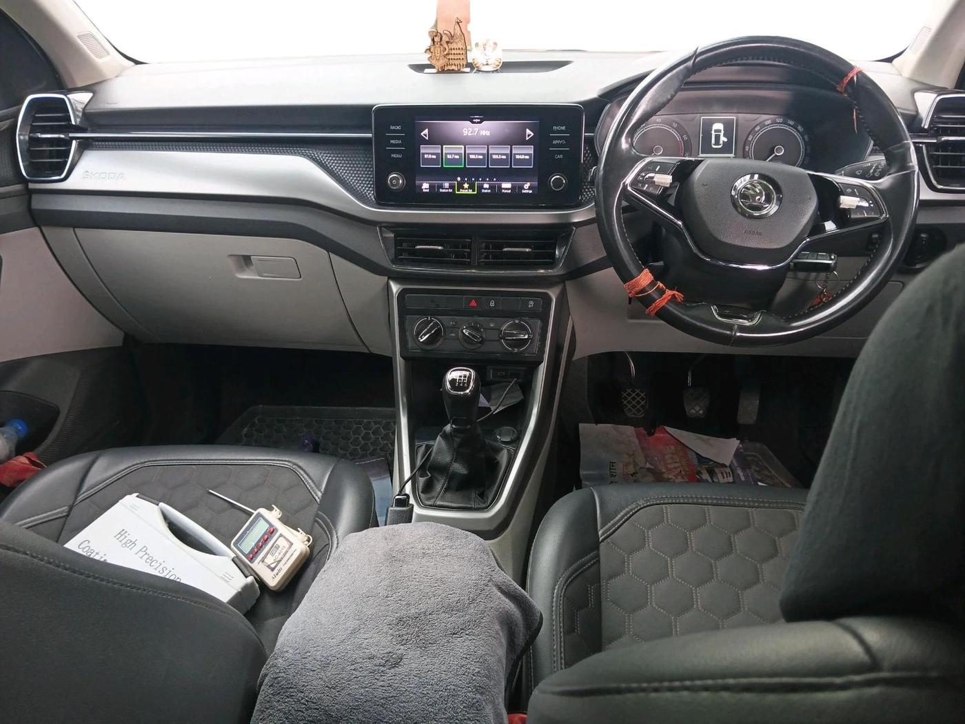 2022 Skoda KUSHAQ AMBITION 1.0L TSI MT, Petrol, Manual, 93,385 km, interior