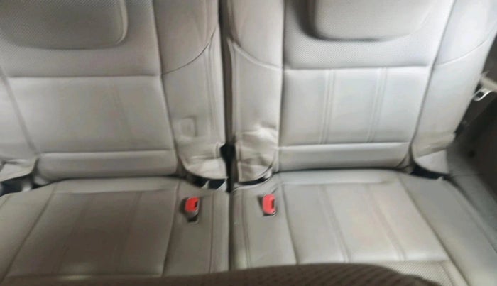 2017 Mahindra XUV500 W10, Diesel, Manual, 57,713 km, interior