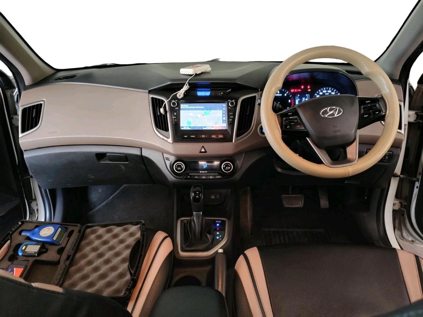 2015 Hyundai Creta SX PLUS AT 1.6 DIESEL, Diesel, Automatic, 1,00,169 km, interior