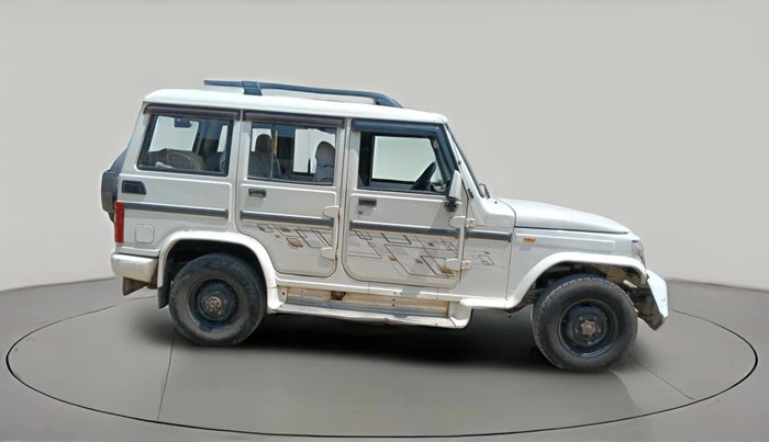 2015 Mahindra Bolero SLX BS-III, Diesel, Manual, 2,15,575 km, exterior