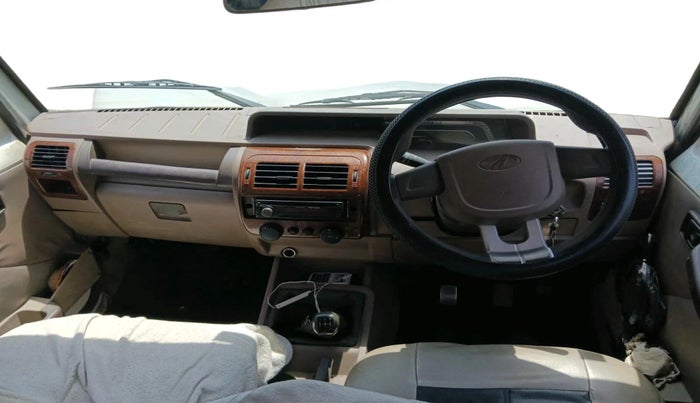 2015 Mahindra Bolero SLX BS-III, Diesel, Manual, 2,15,575 km, interior