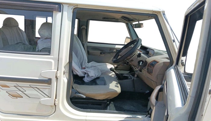 2015 Mahindra Bolero SLX BS-III, Diesel, Manual, 2,15,575 km, interior
