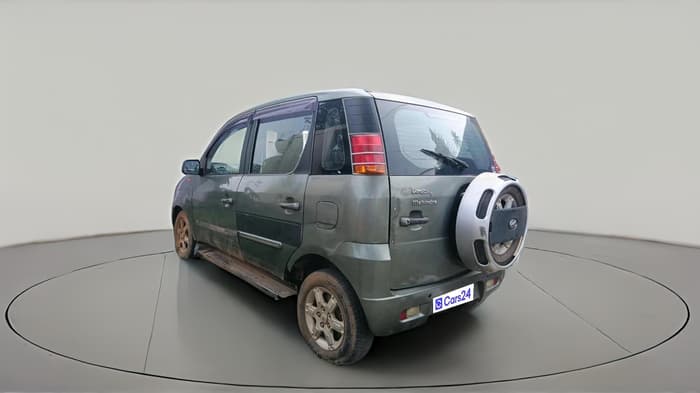 2013 Mahindra Quanto C8, Diesel, Manual, 44,594 km, exterior