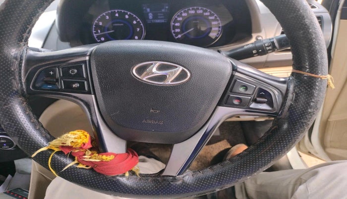 2016 Hyundai Verna FLUIDIC 4S 1.6 VTVT SX, Petrol, Manual, 1,15,824 km, interior