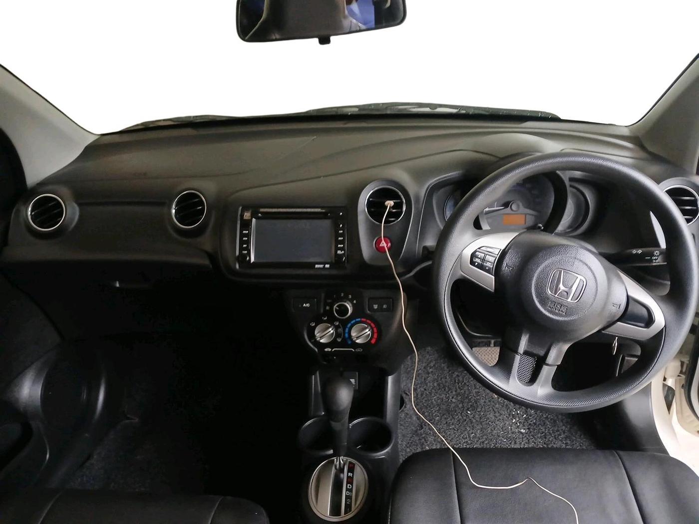2015 Honda Brio VX AT, Petrol, Automatic, 7,935 km, interior