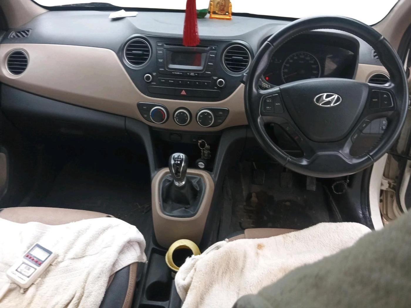 2014 Hyundai Grand i10 ASTA 1.1 CRDI, Diesel, Manual, 1,23,145 km, interior