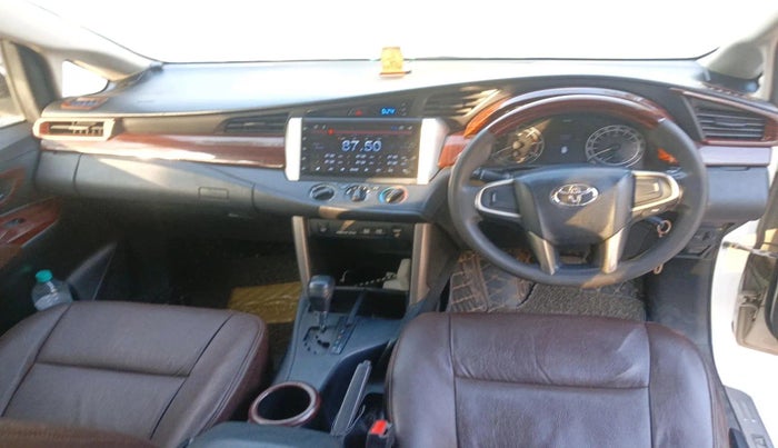 2017 Toyota Innova Crysta 2.8 GX AT 7 STR, Diesel, Automatic, 1,13,155 km, interior