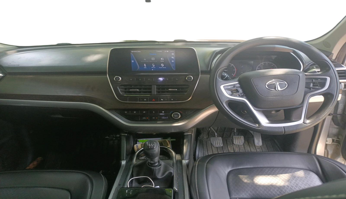 2019 Tata Harrier XT 2.0L KRYOTEC, Diesel, Manual, 1,60,037 km, interior