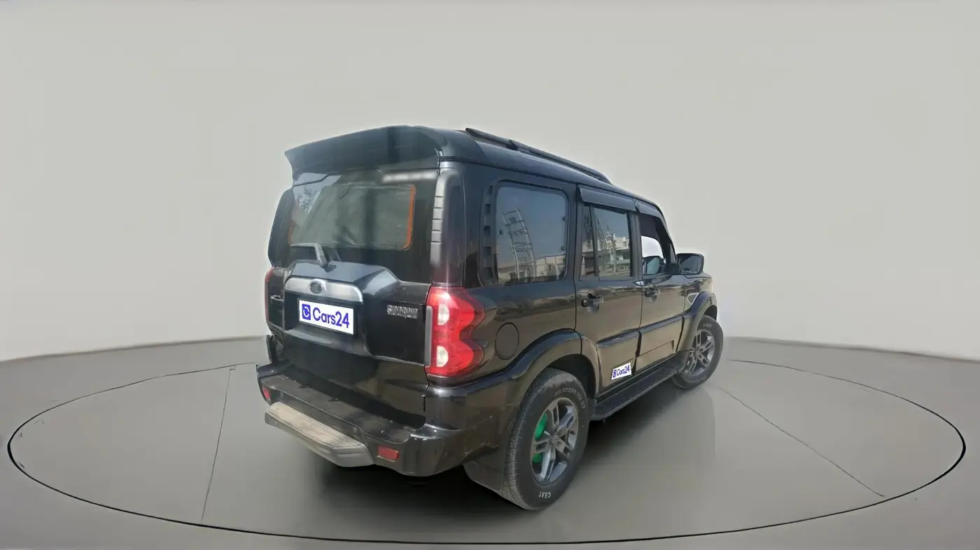 2021 Mahindra Scorpio S9, Diesel, Manual, 74,833 km, exterior
