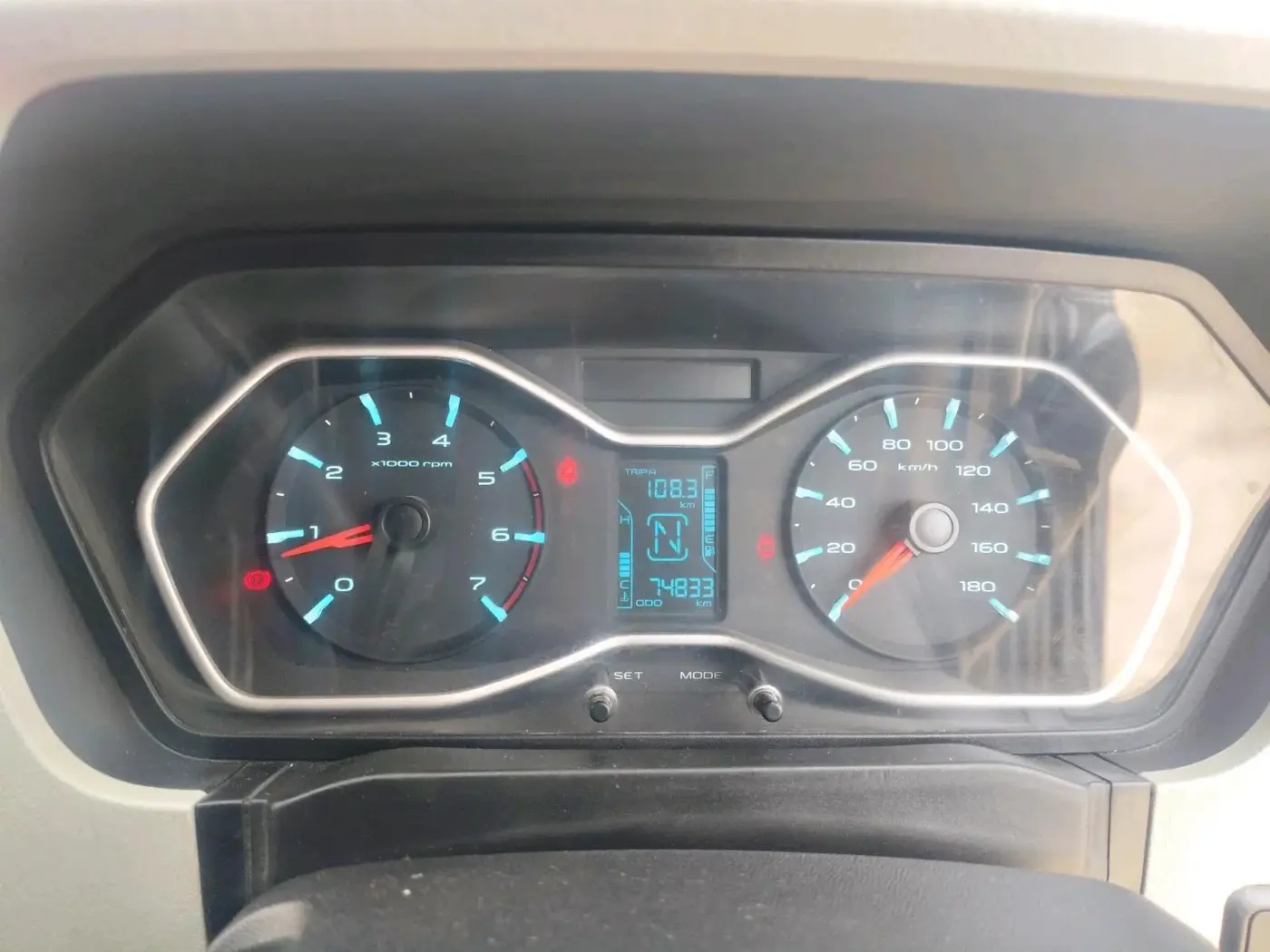 2021 Mahindra Scorpio S9, Diesel, Manual, 74,833 km, interior