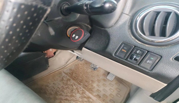 2014 Maruti SX4 ZDI, Diesel, Manual, 1,69,299 km, interior