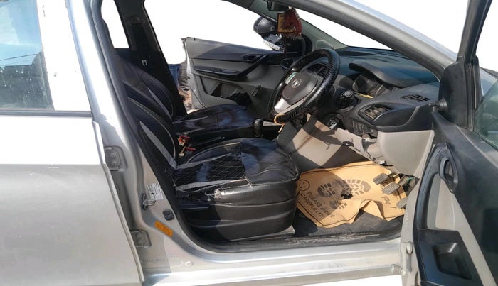 2018 Tata Tiago XE PETROL, CNG, Manual, 1,22,079 km, interior