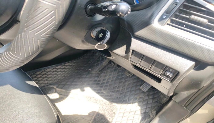 2017 Maruti S Cross SIGMA 1.3, Diesel, Manual, 1,63,031 km, interior