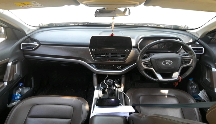 2019 Tata Harrier XZ 2.0L, Diesel, Manual, 1,20,500 km, interior