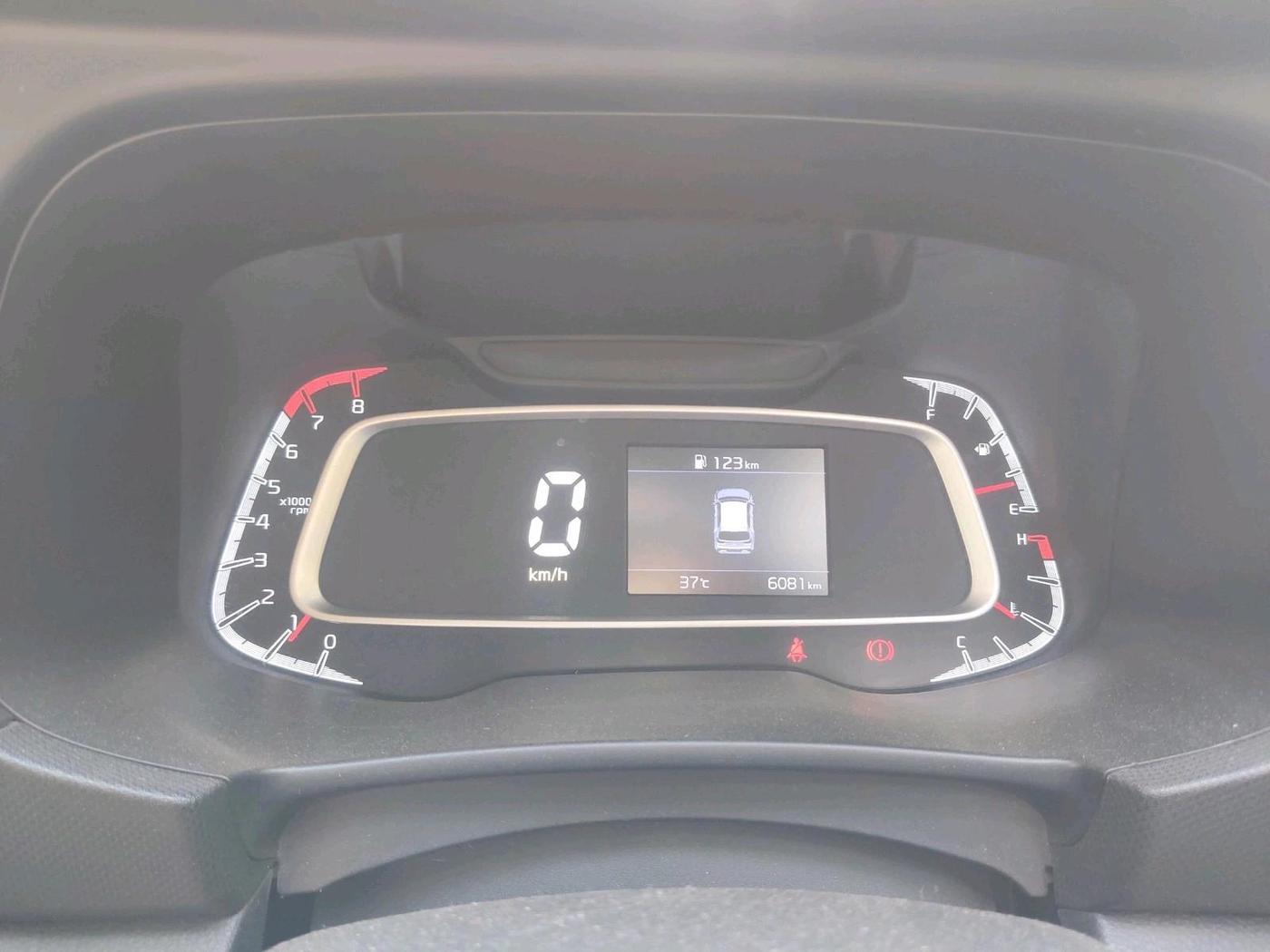 2022 KIA SONET HTK 1.2, Petrol, Manual, 6,081 km, interior