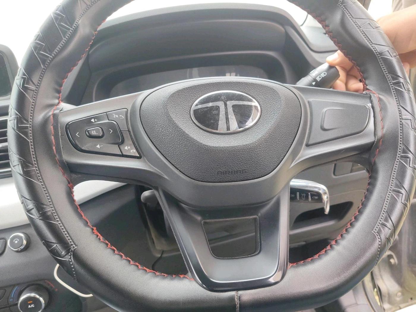 2024 Tata PUNCH PURE MT, Petrol, Manual, 25,466 km, interior