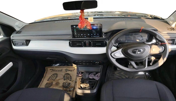 2025 Tata PUNCH Pure (O) , Petrol, Manual, 1,338 km, interior