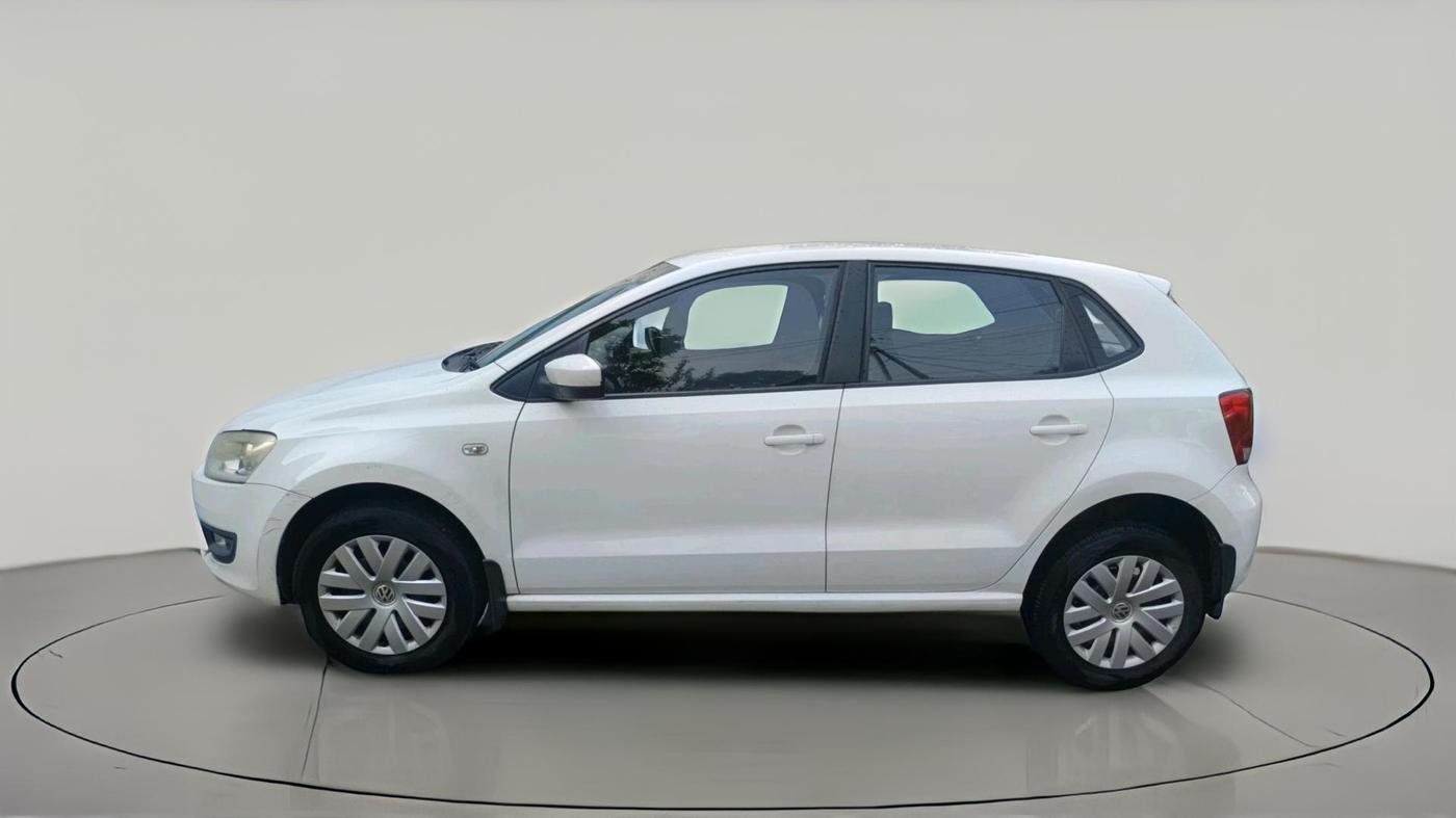 2013 Volkswagen Polo COMFORTLINE 1.2L, Diesel, Manual, 1,11,689 km, exterior