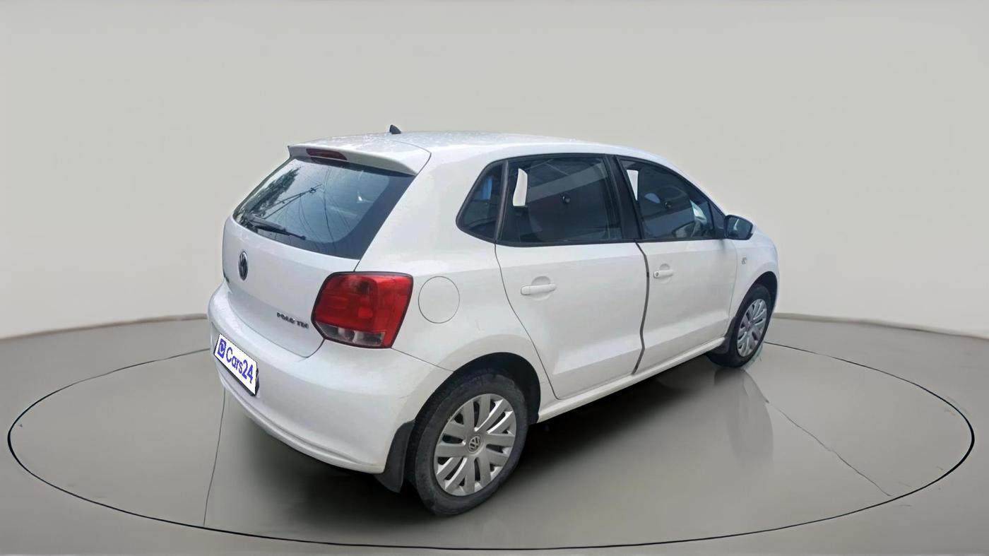 2013 Volkswagen Polo COMFORTLINE 1.2L, Diesel, Manual, 1,11,689 km, exterior