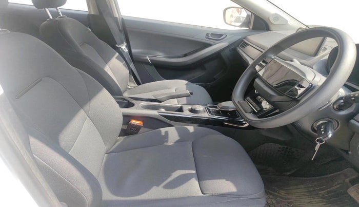 2024 Tata NEXON Smart Plus 1.2 Revotron 6 AMT, Petrol, Automatic, 9,462 km, interior