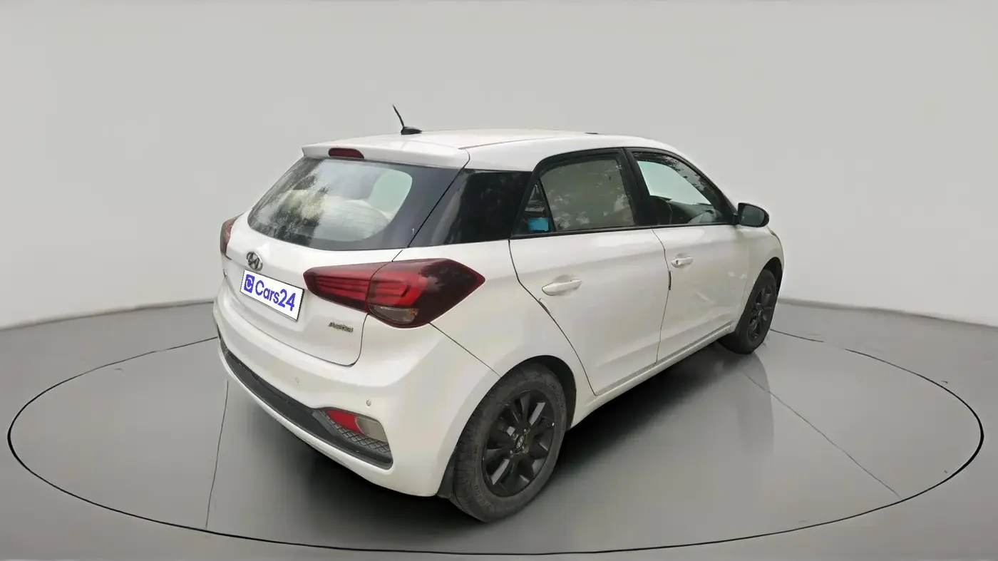 2018 Hyundai Elite i20 ASTA 1.2, Petrol, Manual, 1,02,480 km, exterior