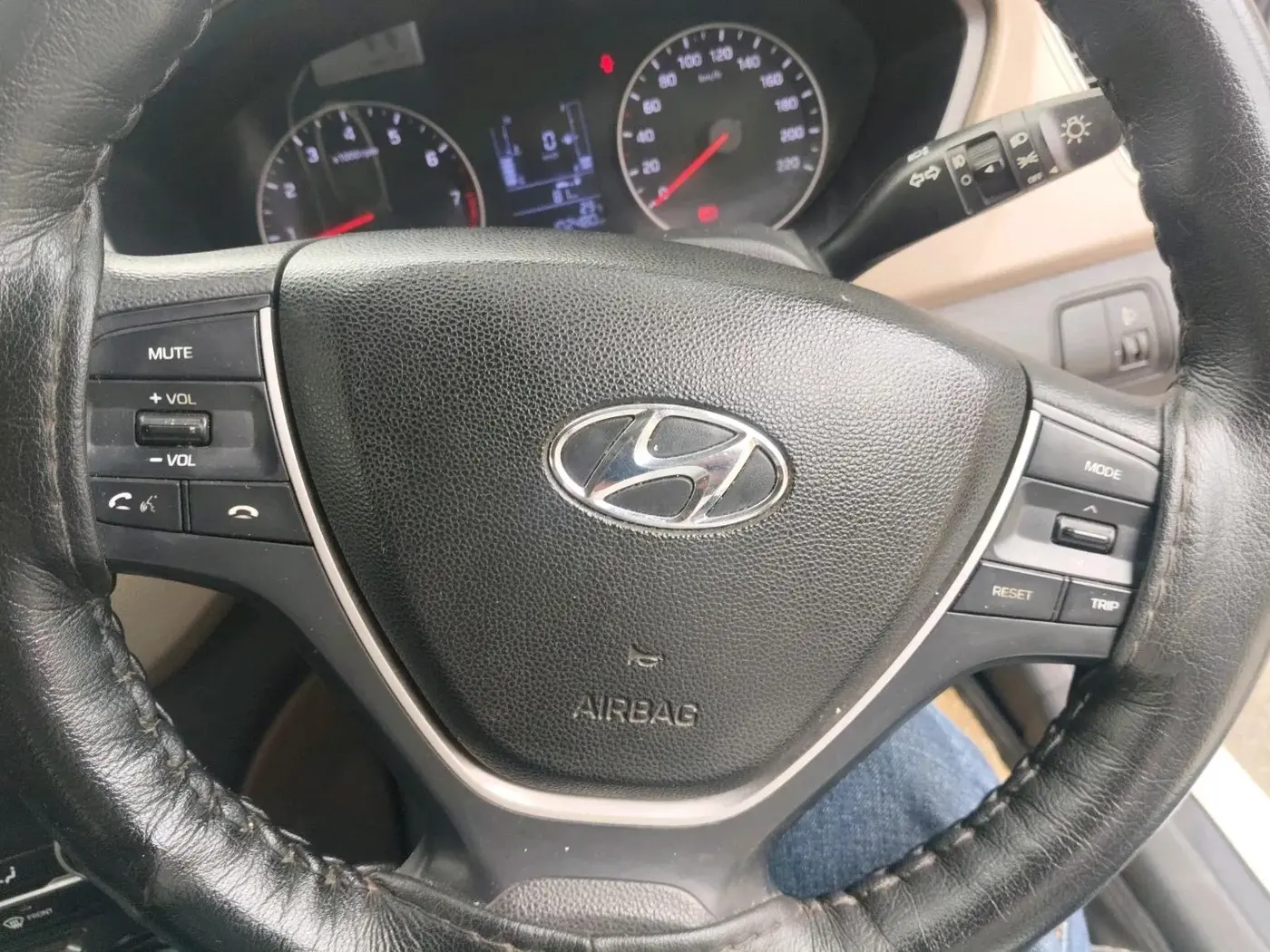 2018 Hyundai Elite i20 ASTA 1.2, Petrol, Manual, 1,02,480 km, interior