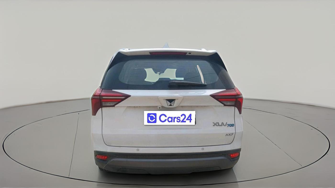 2022 Mahindra XUV700 AX 7 LUXURY D AT 7 STR, Diesel, Automatic, 1,35,769 km, exterior