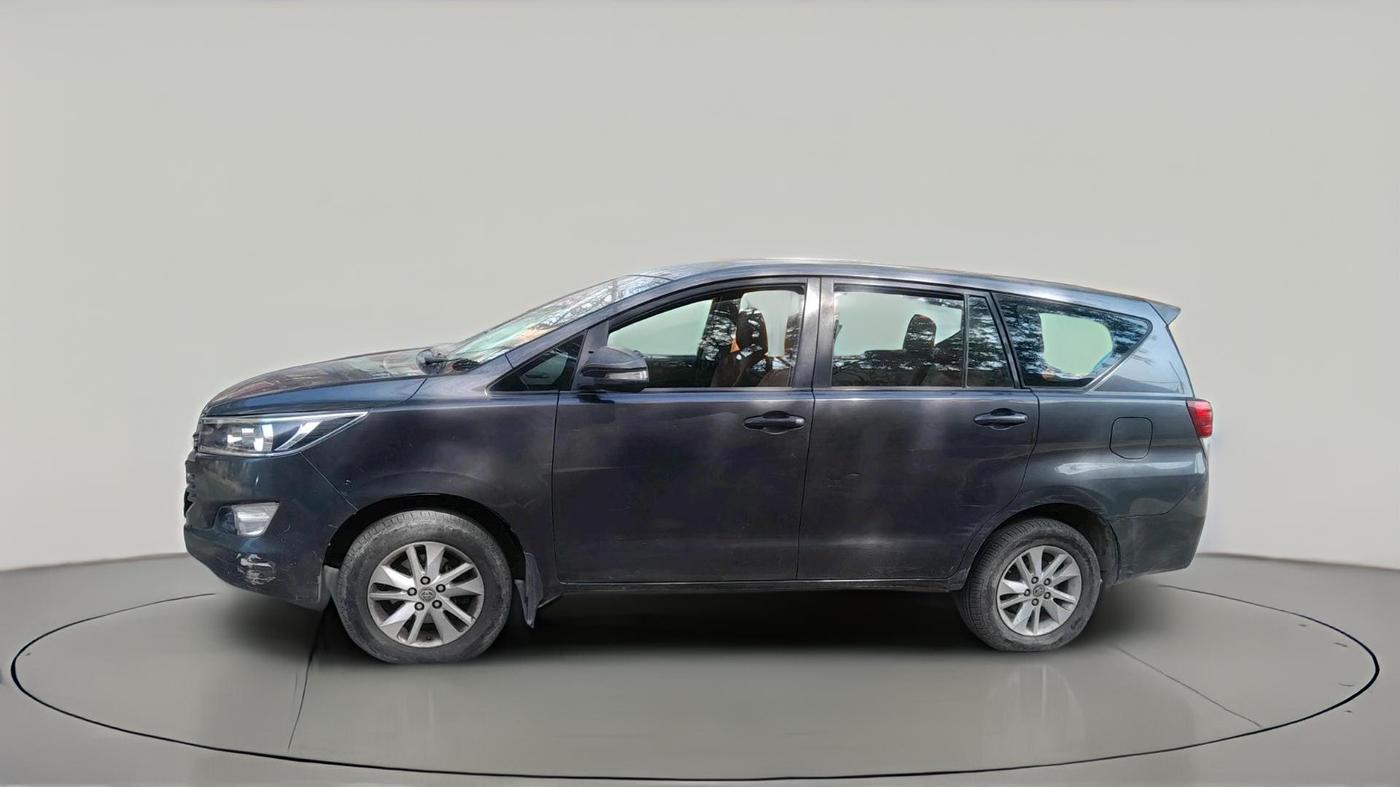 2016 Toyota Innova Crysta 2.4 GX 8 STR, Diesel, Manual, 1,91,239 km, exterior