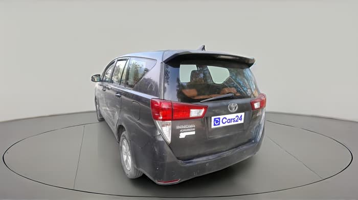 2016 Toyota Innova Crysta 2.4 GX 8 STR, Diesel, Manual, 1,91,239 km, exterior