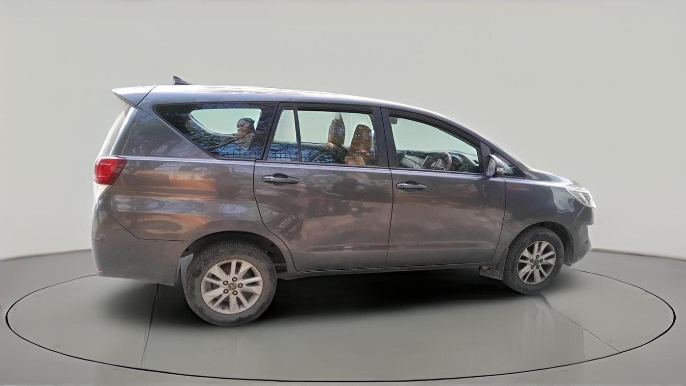 2016 Toyota Innova Crysta 2.4 GX 8 STR, Diesel, Manual, 1,91,239 km, exterior