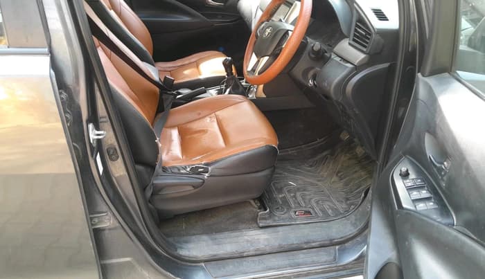 2016 Toyota Innova Crysta 2.4 GX 8 STR, Diesel, Manual, 1,91,239 km, interior