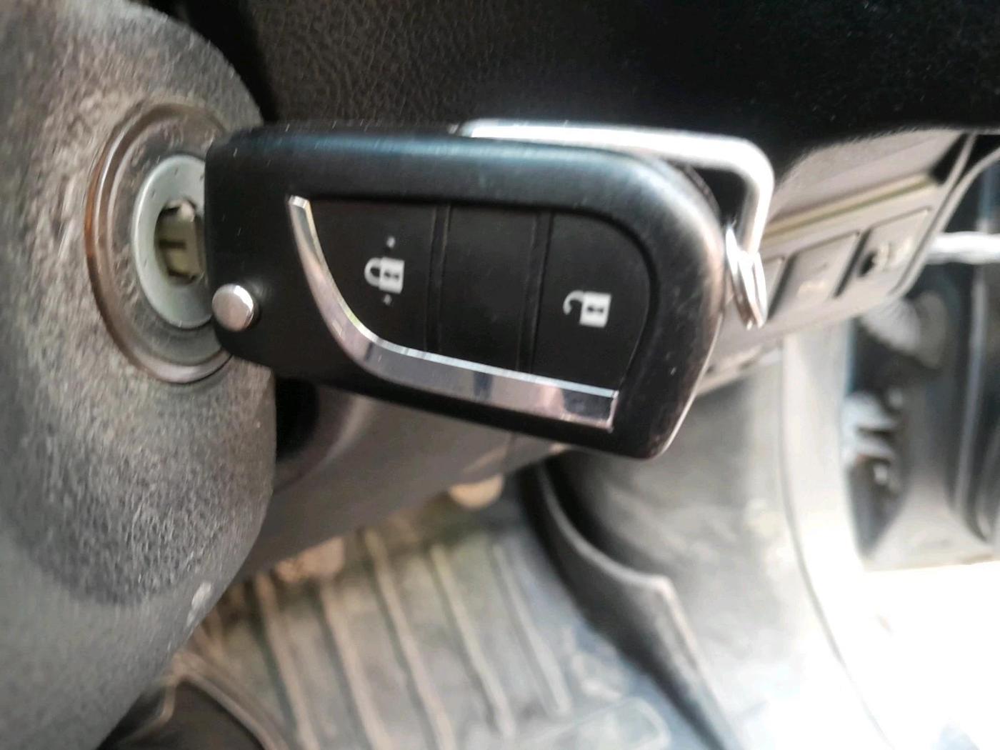 2016 Toyota Innova Crysta 2.4 GX 8 STR, Diesel, Manual, 1,91,239 km, interior