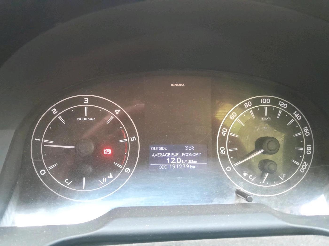 2016 Toyota Innova Crysta 2.4 GX 8 STR, Diesel, Manual, 1,91,239 km, interior
