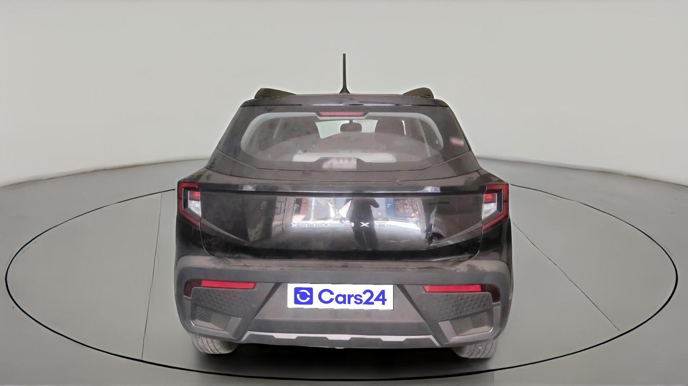2024 Mahindra XUV 3XO MX2 Pro 1.2 L TCMPFI AT, Petrol, Automatic, 14,937 km, exterior