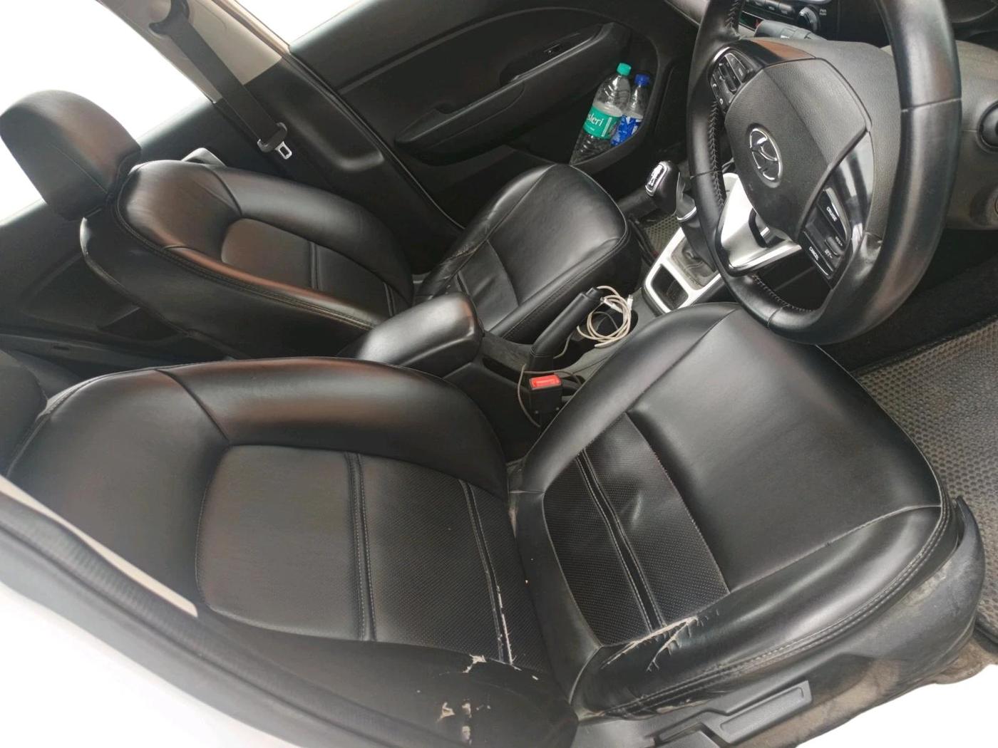 2020 Hyundai VENUE SX 1.5 CRDI, Diesel, Manual, 1,03,029 km, interior