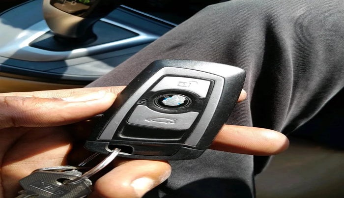 2015 BMW 3 Series 320D LUXURYLINE, Diesel, Automatic, 53,102 km, interior