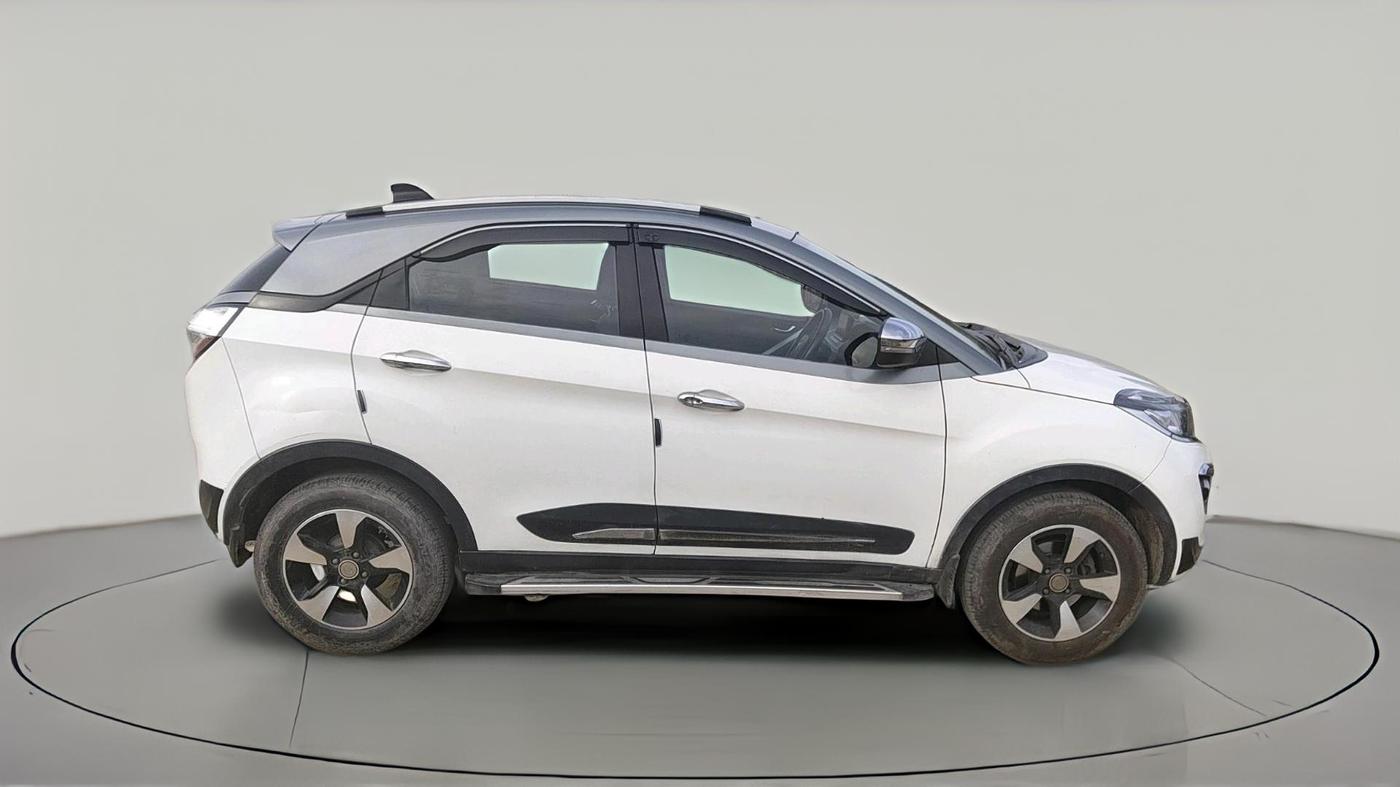 2018 Tata NEXON XZ PLUS PETROL, Petrol, Manual, 52,000 km, exterior